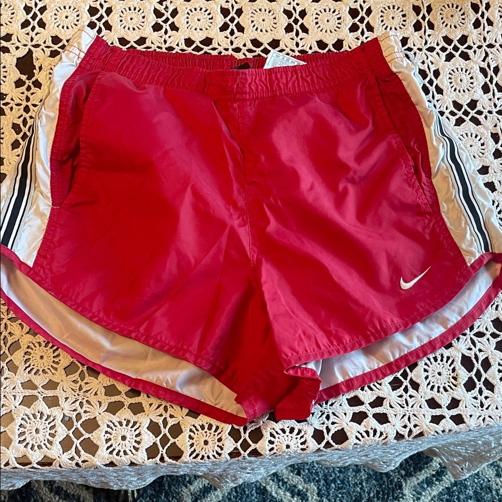 Vintage Nike Shorts Womens/Juniors Large Red Windbreaker Embroidered Y2K